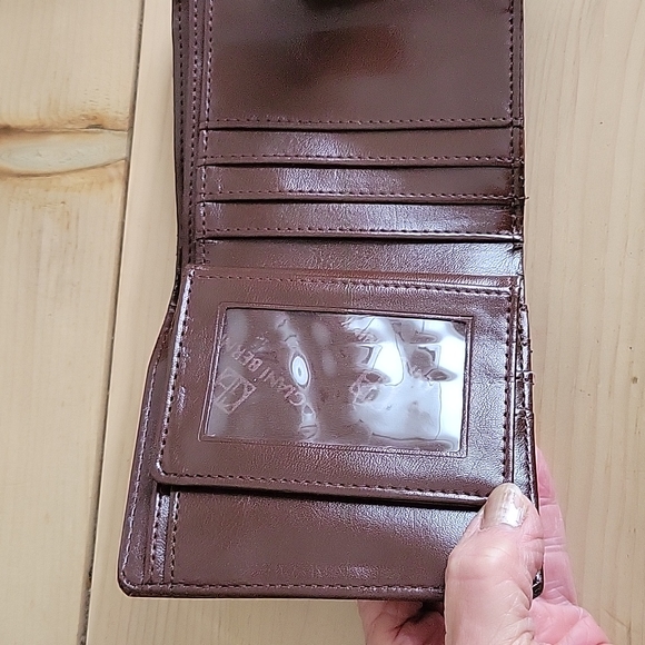 Giani Bernini Leather Wallet - Picture 5 of 10